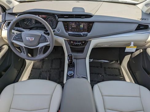 New 2026 Cadillac XT5 Premium Luxury AWD/4WD image 17