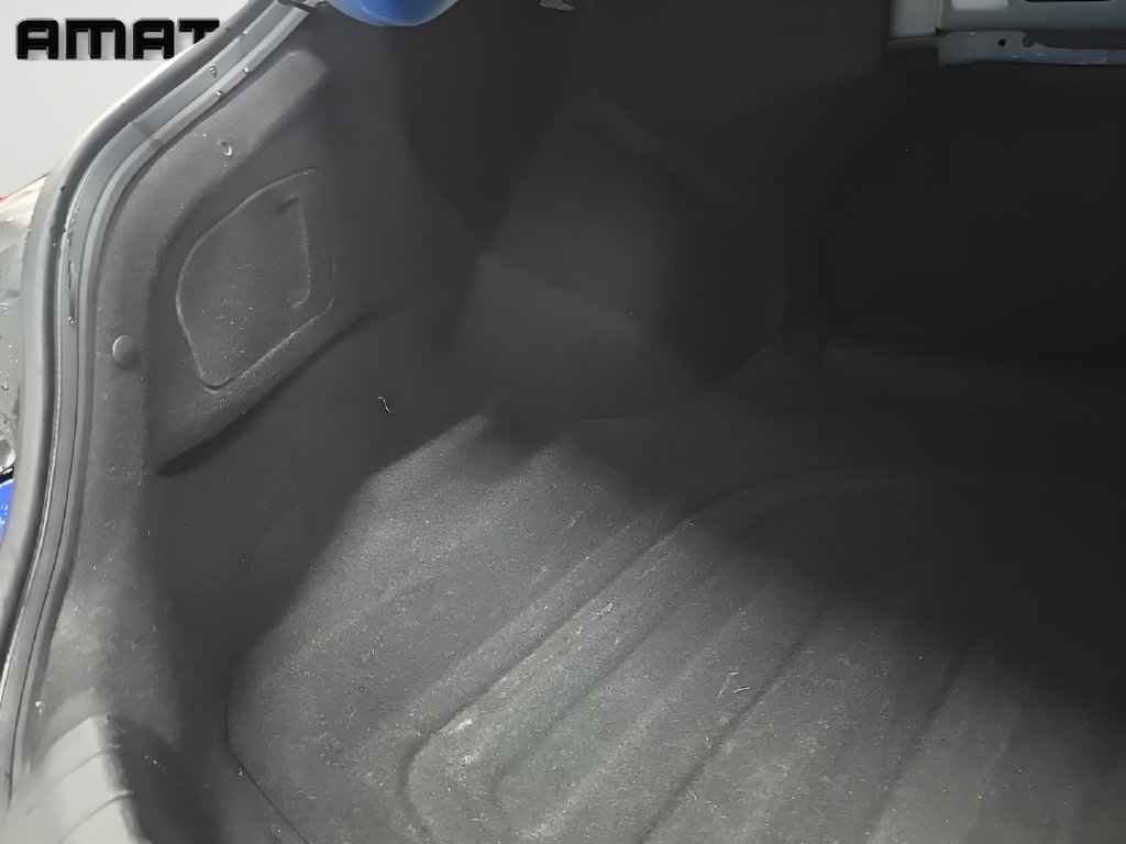 Certified 2025 Hyundai Elantra Limited FWD image 19