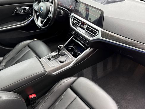 Used 2022 BMW 330i Sedan w/ Driving Assistance Package image 15