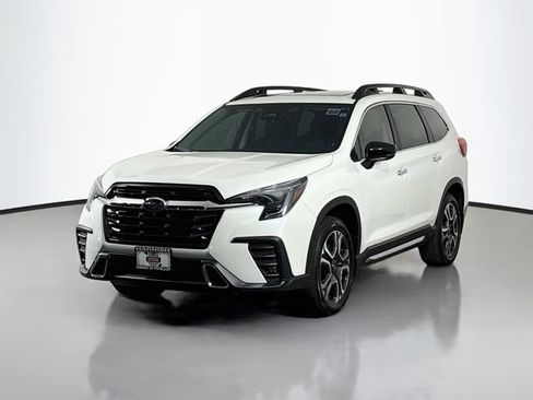 Used 2025 Subaru Ascent Touring AWD/4WD image 4