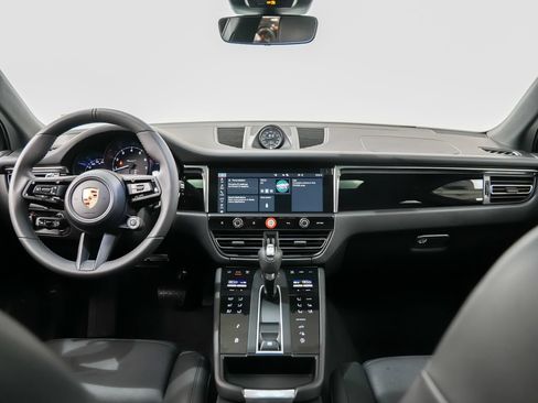 Used 2026 Porsche Macan Turbo AWD/4WD image 21
