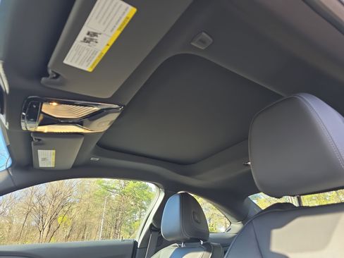 Used 2024 BMW 230i Coupe image 31