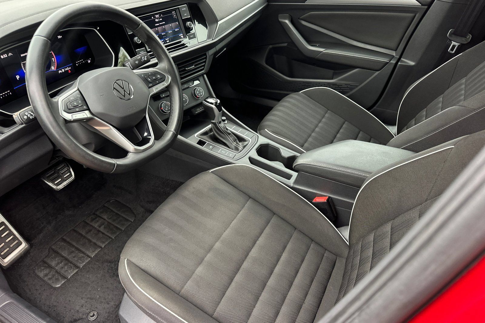 Used 2024 Volkswagen Jetta Sport FWD image 10