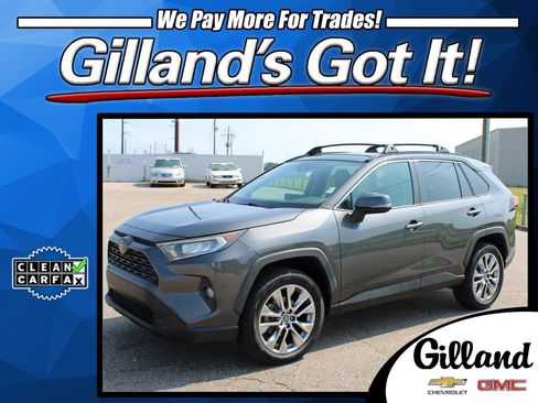Used 2019 Toyota RAV4 XLE Premium FWD image 1