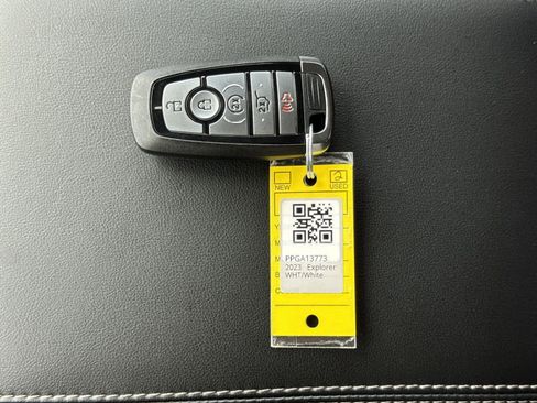 Used 2023 Ford Explorer Limited w/ Limited Technology Package image 42