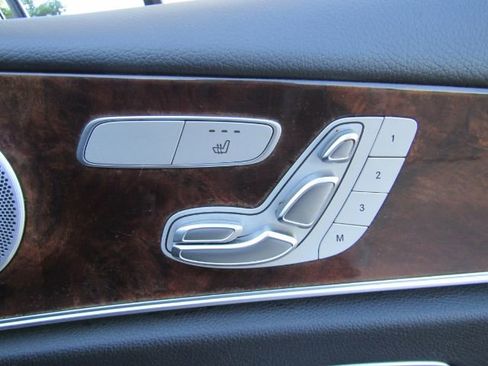 Used 2019 Mercedes-Benz E 450 4MATIC Sedan w/ Premium Package image 20