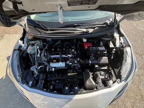 Used 2025 Nissan Versa SV image 30