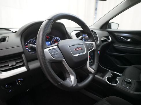 Used 2022 GMC Terrain SLE w/ Driver Convenience Package image 8