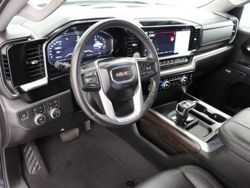 Used 2023 GMC Sierra 1500 SLT AWD/4WD image 15