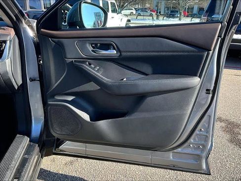 Certified 2023 Nissan Rogue SV w/ SV Premium Package image 12