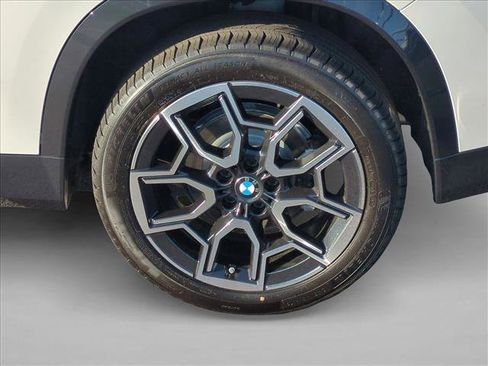 New 2026 BMW X1 xDrive28i w/ Technology Package image 10