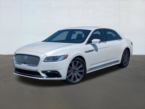 Used 2017 Lincoln Continental Reserve FWD image 1