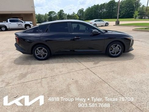 Certified 2025 Kia K4 FWD image 12