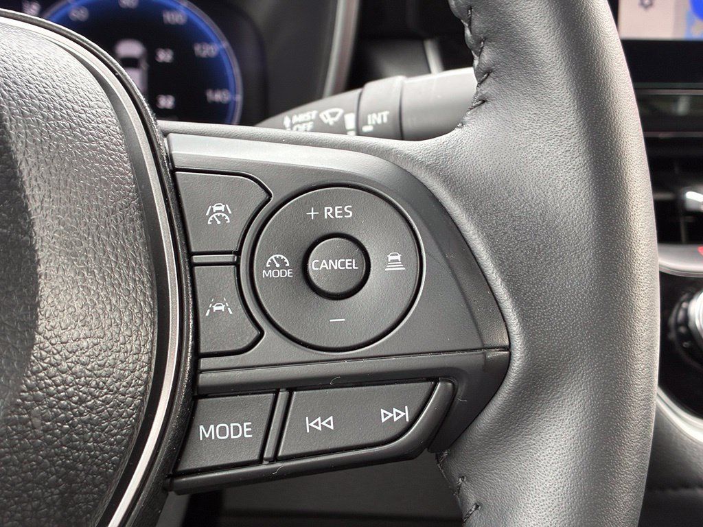 Used 2026 Toyota Corolla XSE FWD image 23
