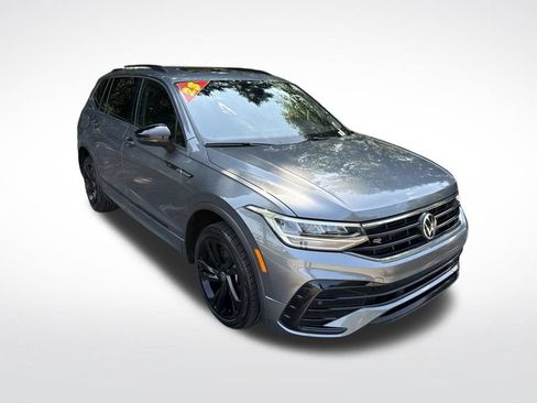 Used 2023 Volkswagen Tiguan SE R-Line FWD image 3