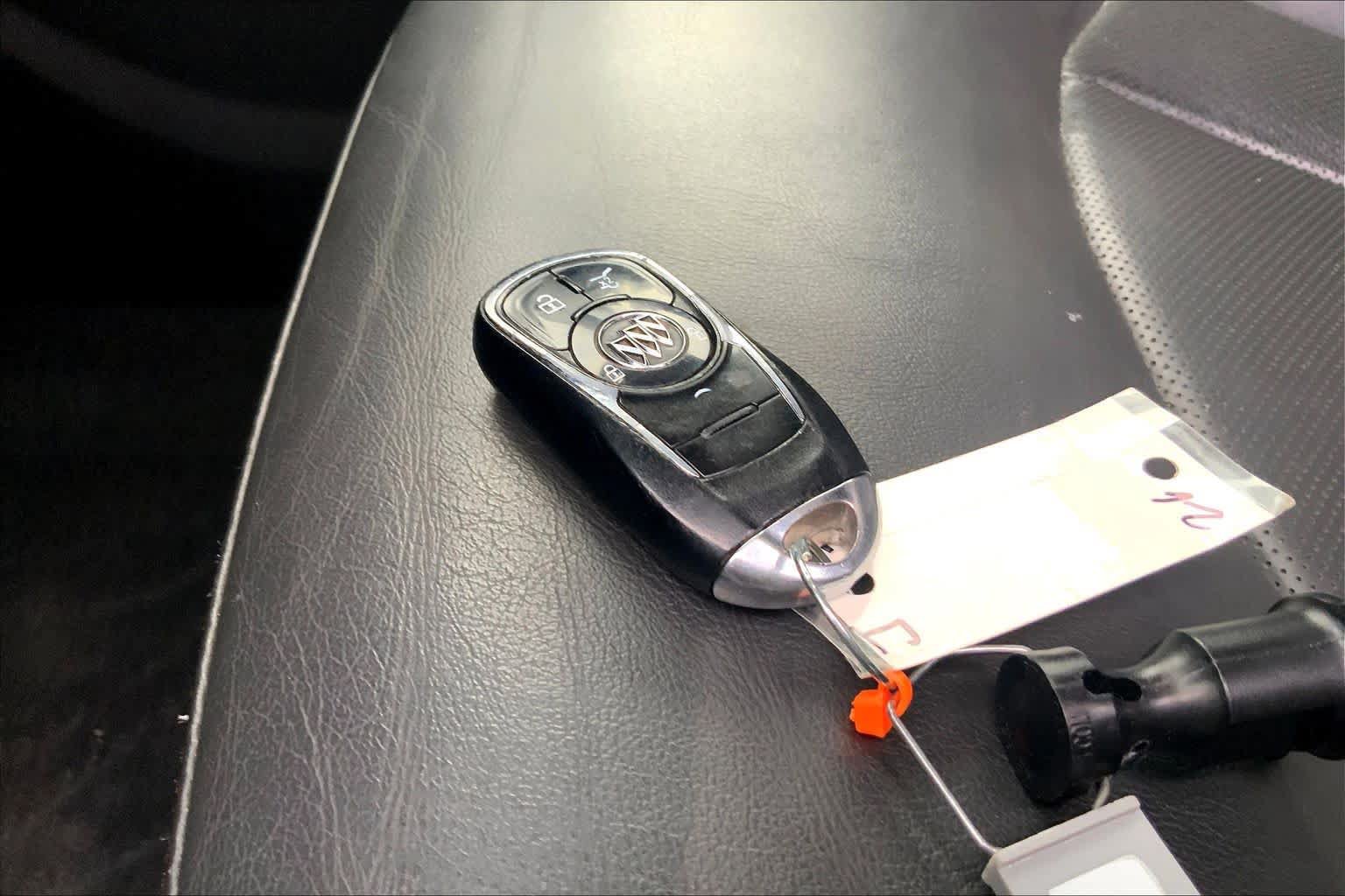 Used 2018 Buick Envision Essence FWD image 13