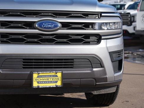 Used 2024 Ford Expedition Max XLT image 9