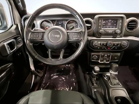 Used 2021 Jeep Gladiator Sport AWD/4WD image 5