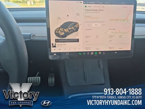 Used 2023 Tesla Model Y Performance AWD/4WD image 17