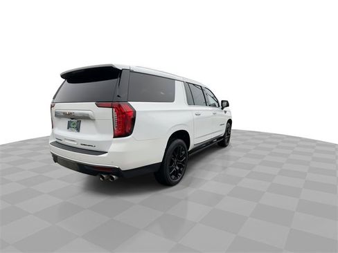 Used 2023 GMC Yukon XL Denali w/ LPO, Floor Liner Package image 8