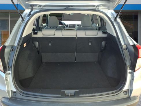 Used 2020 Honda HR-V EX image 5