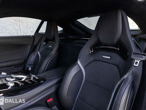 Used 2018 Mercedes-Benz AMG GT R image 29