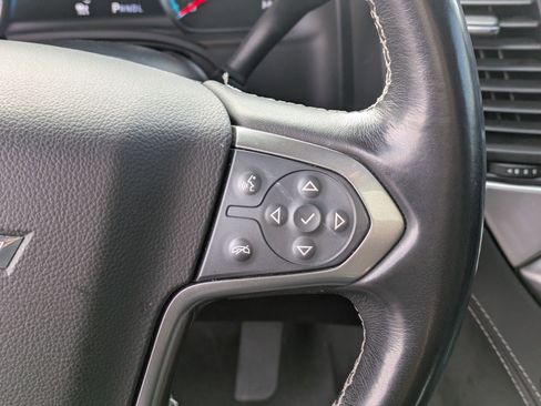 Used 2020 Chevrolet Suburban Premier image 20