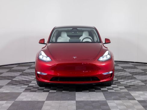 Used 2024 Tesla Model Y Long Range image 12