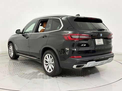 Used 2022 BMW X5 xDrive40i w/ Executive Package image 3