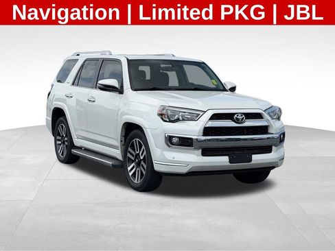 Used 2018 Toyota 4Runner Limited RWD image 1