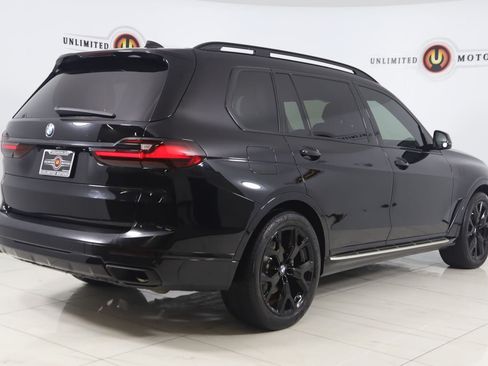 Used 2022 BMW X7 xDrive40i w/ Premium Package AWD/4WD image 3