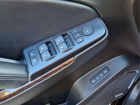 Used 2018 Chevrolet Tahoe LT AWD/4WD image 13