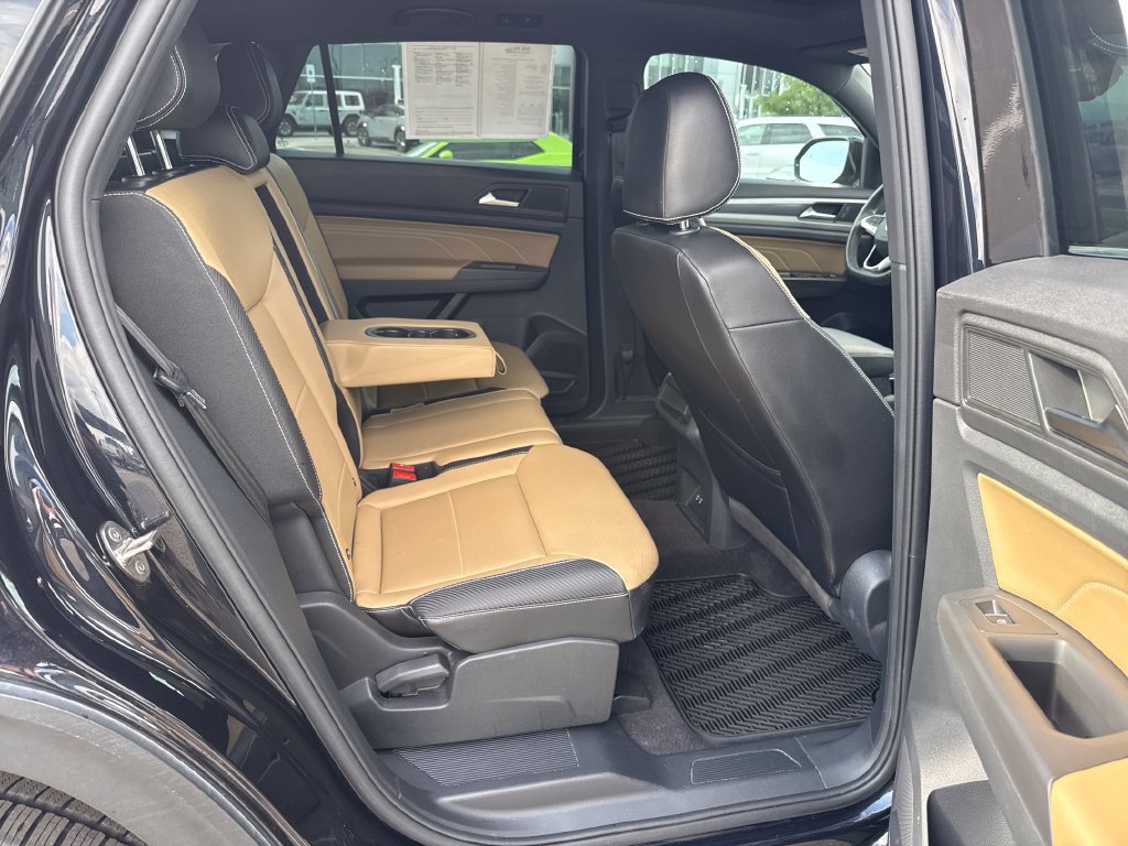 Used 2022 Volkswagen Atlas Cross Sport SE FWD image 26