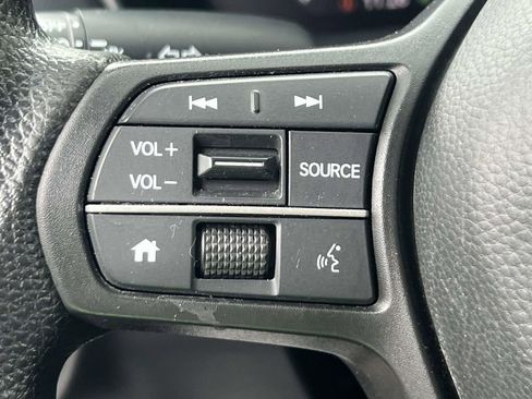 Used 2023 Honda HR-V LX image 19