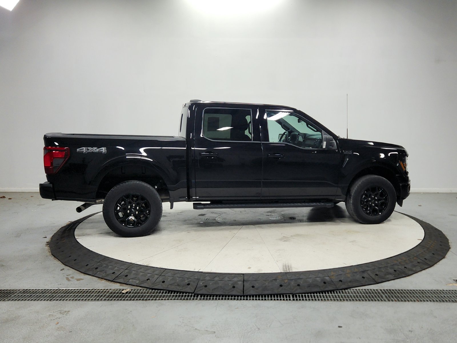 Used 2024 Ford F150 XLT w/ Equipment Group 302A MID AWD/4WD image 9