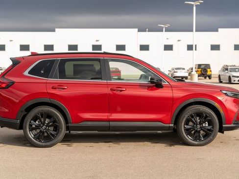 Used 2023 Honda CR-V Sport Touring image 4