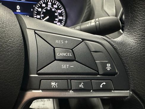 Used 2025 Nissan Sentra SV image 20