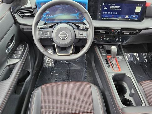 New 2026 Nissan Kicks SR FWD image 7