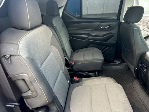 Used 2019 Chevrolet Traverse LT FWD image 28