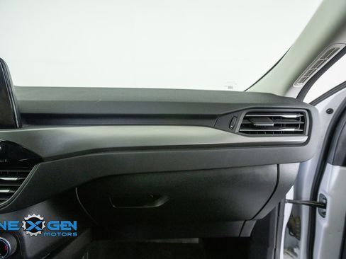 Used 2023 Ford Escape Active AWD/4WD image 43
