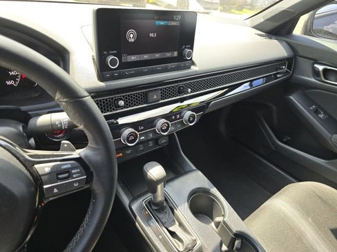 Used 2025 Honda Civic Sport image 27