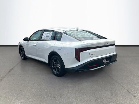 New 2025 Kia K4 LXS image 5