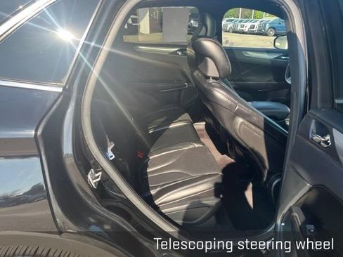 Used 2017 Lincoln MKC Reserve w/ Lincoln MKC Climate Package AWD/4WD image 38