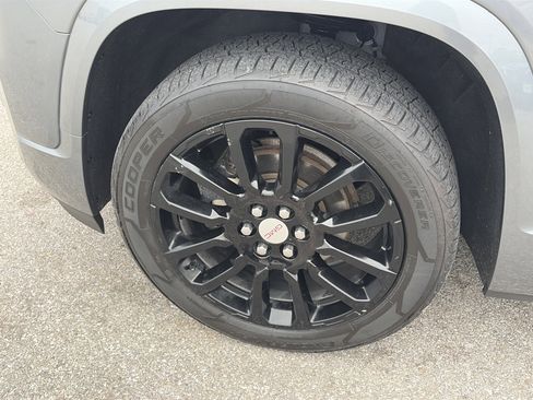 Used 2020 GMC Acadia Denali w/ Denali Ultimate Package AWD/4WD image 9