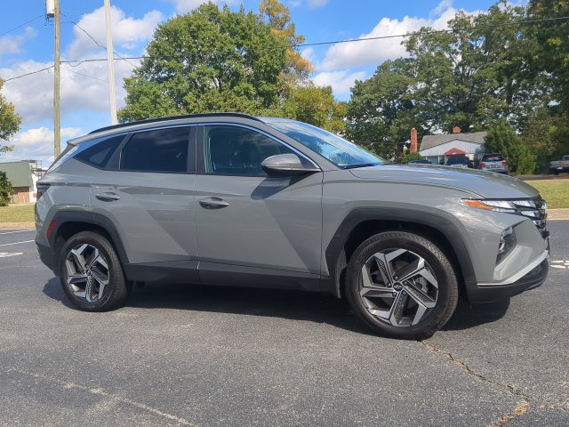 Used 2024 Hyundai Tucson SEL w/ Convenience Package AWD/4WD image 2