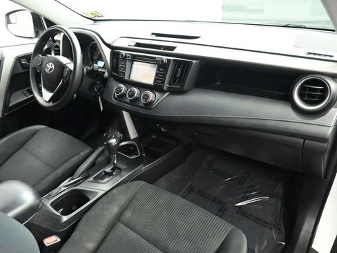 Used 2016 Toyota RAV4 LE image 20