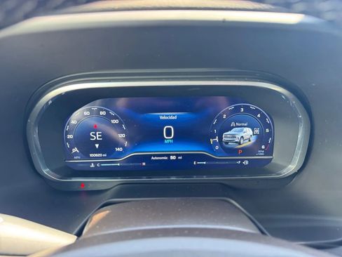 Used 2023 Chevrolet Tahoe Z71 w/ Luxury Package AWD/4WD image 25