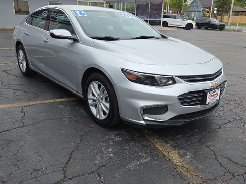Used 2016 Chevrolet Malibu LT FWD image 3
