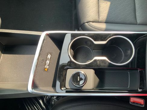 New 2026 Chevrolet Equinox LT w/ Convenience Package II image 25