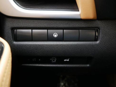 Certified 2023 Nissan Rogue Platinum image 30